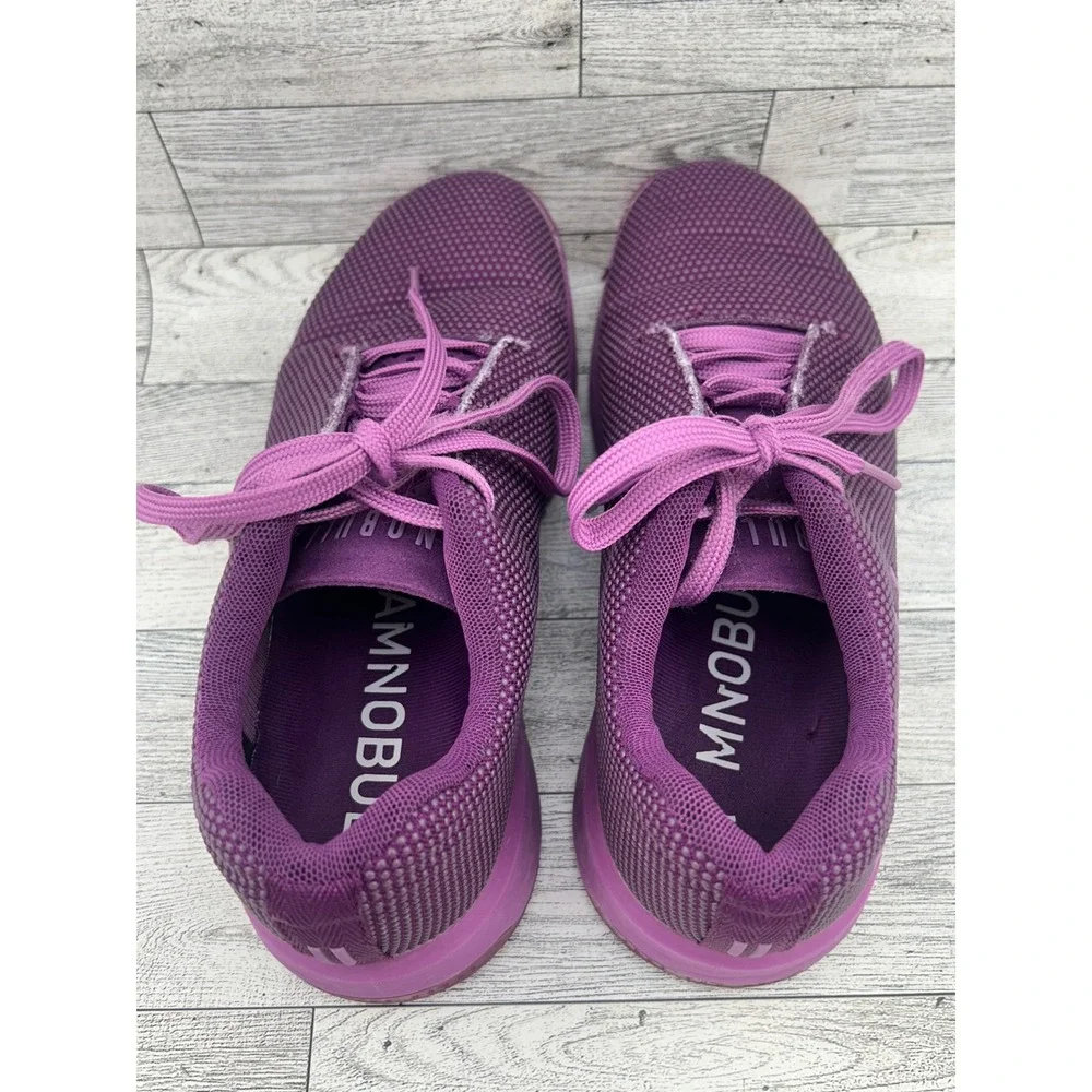 NOBULL women trainer